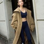Phoebe Yuan Instagram - 服裝的魔力是一旦開始欣賞，任何的小細節都像是夢遊仙境的入口，進入設計師的華麗小宇宙。 @seivson 精緻卻輕盈的巧思滿滿，最喜歡份量十足卻能讓人感受俐落的氛圍。 @tpe.fashionweek @_ssss816 @justin_chan @mikamikatsai
