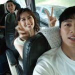 Phoebe Yuan Instagram - 當需要獲得療癒的時候就勇敢的說出來吧！當覺得很受傷需要擦藥的時候，請告訴大家你受傷了，不要像貓咪一樣躲起來，自己面對自己的傷口。 傷口是需要透氣消毒在通風的地方才好的快，若一直悶著會讓傷口長金黃色葡萄球菌，反而會讓傷口變得更糟糕。若把心都封閉起來也會長心靈的細菌，沒有受傷的狀態下，若長期處在不通風的環境也會變得不健康。 告訴大家需要療傷或是對別人示弱，並不代表就是個弱者，再強的人都有覺得需要休息或者是軟弱的時刻。連無敵鐵金剛都是需要有人員坐在裡面、或是來點動力、或是有人操作才可以行動，何況我們就只是一個有機的物體。 像個普通人到底有什麼不好的呢？為什麼大家都想要成為沒有缺點、沒有弱點、不會受傷的機器人？失去了柔軟的地方、好像失去了情感、好像大家都很不在乎柔軟的心，不想要讓柔軟的心成為自己的弱點。所以常常會在心的外面裝上金屬刺蝟的裝置、或是把心用金屬牆壁封閉起來。 變形金剛某部分的弱點是人類，當他們對人類有感情的時候，這個就變成了他們的弱點。但從電影的角度看來，這同時也是他們最大的優點，不是嗎？弱點的另外一面就是優點，脆弱的感情另外一面就是堅定的情感，為什麼我們在看國片的時候都會為家人的情感、夫妻的情感、男女朋友的情感流淚而感動？照理講偽裝的鋼鐵刺蝟心，應該都覺得這一切都在辦家家酒啊！有什麼好哭的呢？或許就是在鋼鐵外殼裡面那顆柔軟的心，從來都沒有變過的關係。 我們以為的偽裝其實從來不需要，也不需要躲藏，若是真心的表達出來讓愛你的人知道這沒有不好，討厭你或想傷害你的人不管你做什麼樣的事情，他都會想盡辦法來傷害你，但是愛你或是需要你的人，用刺蝟的心更柔軟的心對著他們，他們接收到而反應給你的情緒會有很大的不同。 真的別擔心，大家都是普通的人類。每個人都有頭腦、有四肢、有心臟、有鼻子眼睛嘴巴，沒有人的心智是像機械那樣無堅不摧的。 我們永遠有選擇，就算是機器人也能選擇自己想要變成博派金剛或狂派金剛，連機器人都有選擇了，我們怎麼可能沒有？別再欺騙自己說沒有選擇了，是現實逼迫你的。沒有這回事！能主導你的人生的永遠都只有你自己。 #療癒語錄 #療癒心靈