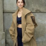 Phoebe Yuan Instagram - 服裝的魔力是一旦開始欣賞，任何的小細節都像是夢遊仙境的入口，進入設計師的華麗小宇宙。 @seivson 精緻卻輕盈的巧思滿滿，最喜歡份量十足卻能讓人感受俐落的氛圍。 @tpe.fashionweek @_ssss816 @justin_chan @mikamikatsai