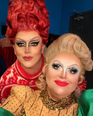 Pixie Polite Instagram - Fat Flop & Fat (Christmas) Puddin’ Love 🥮
•
Fab to get to work with my doppelgänger @lawrencechaney this Christmas 🎄
•
#Drag #DragUK #DragRaceUK #DragRace #RuPaul #RuPaulsDragRace #RuPaulsDragRaceUK #Wig #LaceFrontal #MakeUp #MUA #DragQueensOfInstagram #DragQueens #DragQueen #LawrenceChaney #curvy #bodypositive #plussize #christmas #merrychristmas #happyholidays #igers #igdaily #picoffheday #photooftheday #gay #pride #sisters