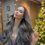 Piya Sawetpikul Instagram - #ก้องแอบดู #ก้องขอเผือก #ควันหลง #merrychristmas ปีนี้ กับสาวสวย #นัทมีเรีย @myriabenedetti และคนเก่ง #ป๊อปวราวุธ ในงานสุดหรูของพี่ #หนึ่งสุริยน @1_suriyon #beautygems