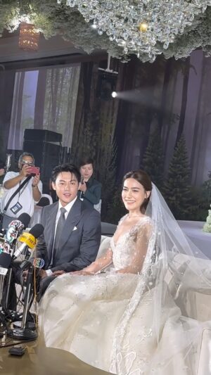 Piya Sawetpikul Instagram - #กัองแอบดู #ก้องขอเผือก งานแถลงข่าว #markimthewedding ดีใจกะน้องทั้ง 2 ที่สุด #หมากคิม #มีความสุขที่สุด #มีความสุขมากๆ #เรื่องนี้ต้องดู @kimmy_kimberley @mark_prin #chicplanner @chicplanner