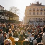 Plura Jonsson Instagram - Jag och mitt band spelar på Mosebacketerassen nu på måndag den 26/8 - ses där. Biljetter: www.blixten.se/plura