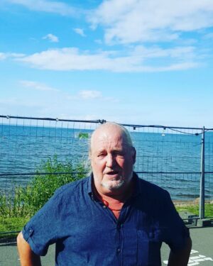 Plura Jonsson Instagram - Jönköping! Sjön kl 20.00. Say no more! 🌊🏖🐳🏄 @blixtenco #plura #restaurangsjon #jönköping