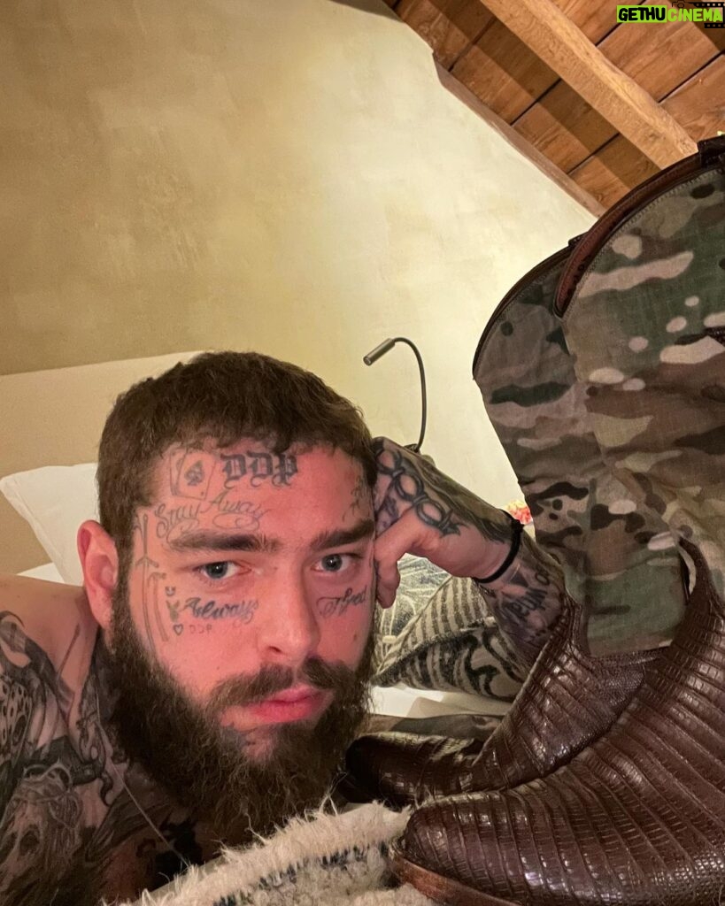 Post Malone Instagram - 4/28/2023, Antwerp Belgium! hello everybody, i hope you’re having a great night. i wanted to say that i’m not doing drugs, i’ve had a lot of people ask me about my weight loss and i’d suppose, performance on stage. i’m having a lot of fun performing, and have never felt healthier. i guess dad life kicked in and i decided to kick soda, and start eating better so i can be around for a long time for this little angel. next up is smokes and brews, but i like to consider myself a patient man… lol! i’ve spent a bit in the studio lately working on new music, and am so excited to share it with you, thank you for your patience and support y’all. you make my heart beat. i just wanted to say hi, and hopefully i’ll be posting more on here, my brain is in a super dope place, and i’m the happiest i’ve been in a long time. if you’re having a hard time or need some love, i can say that you’re loved more than you know, and keep fucking crushing it. goodnight nerds😤spread love and rock on🥾🥾🥾