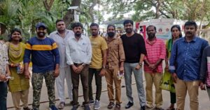 Prajin Padmanabhan Instagram - SRM RAMPUS 2.0 #D3 with ma team

@prajinpadmanabhan
@vidya.pradeep01
@balaaji_7
@manojbmass
@bmassentertainment
@sreejithedavana_official
@johnmediamanagr
@editraja001
@manikandan1986bk2018
@jkm.productions
@_dineshashok_
@promoworksofficial@mr__flash_200 @mani_kl_official @madhu1985c @director_zion @aadhiraajan2021