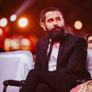 Prajin Padmanabhan Instagram - My role model 😍😍😍😍😍😍😍😍😍 @sandra_amy_prajin @director_zionraja @aadhiraajan2021#chiyaanvikram