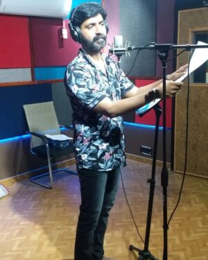 Prajin Padmanabhan Instagram - Dubbing kick strts .. title vl b revealed soon by the production 😍😍😍😍😍@sandra_amy_prajin@director_zion @aadhiraajan2021