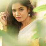 Pranika Dhakshu Instagram - 🌼🌸🌼 Costumes - @kaarigai.sarees Photographer - @camerasenthil Makeup - @anjusartistry Shoot Organized by @rrajeshananda . . . #pranikadhakshu #zara #saree #sareelove #sareelover #sareefashion #sareelovers #traditional #trending #style #look