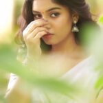 Pranika Dhakshu Instagram - #vintagevibe ✨ . . Costumes - @kaarigai.sarees Photographer - @camerasenthil Makeup - @anjusartistry Shoot Organized by @rrajeshananda . . #pranikadhakshu #recentshoot #spb #loveislove