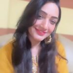 Preeti Verma Instagram - 🫰 #trending #punjabisongs #instagramreels #suitlover #indiantraditionalwear