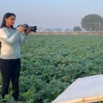 Preeti Verma Instagram - Life lately🫶… …..some beautiful moments captured while shooting❤️ PC: @kaviravikant #zilahathras #movieshooting #memories #shootlocation #hathras #village #wintervibes Hathras