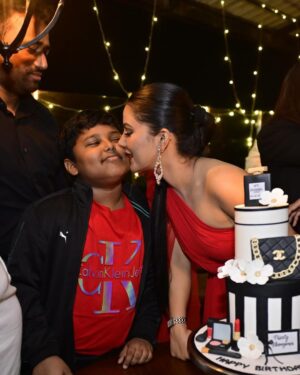Preety Kongana Instagram - Few captures from my birthday bash 12/12/2023 ♥️ ♥️♥️

I m obliged ♥️♥️♥️ n I love you all ♥️♥️♥️

The red dress I m wearing is beautifully customised by @page_3_boutique ♥️ thank @nandini_borkakati 😘