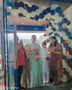Preety Kongana Instagram - Furniture ideas 
- an easy solution 

Yesterday I was privileged to inaugurate this amazing store in town 🤗🙏🏻

Introducing "Furniture Ideas" - 
the newest addition to our town's vibrant market! From cozy household fixtures to sleek office setups,  they provide easy solutions tailored to all your furnishing needs. Dive into a world of innovative designs and quality that stands the test of time in reasonable rates.. 
Come on in and make your space truly yours.. 
FurnitureIdeas , Laalmati , NH 37 , near by Audi showroom, Ghy🙏🏻

& thank you @mkup_artist_susmita for everything ♥️ & thank you @saikiaanjana9957 for being my support system ♥️

HomeAndOfficeSolutions #guwahati #assam #preetykkongana