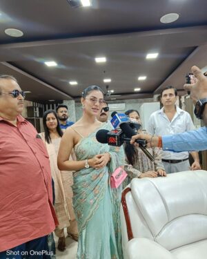 Preety Kongana Instagram - Furniture ideas 
- an easy solution 

Yesterday I was privileged to inaugurate this amazing store in town 🤗🙏🏻

Introducing "Furniture Ideas" - 
the newest addition to our town's vibrant market! From cozy household fixtures to sleek office setups,  they provide easy solutions tailored to all your furnishing needs. Dive into a world of innovative designs and quality that stands the test of time in reasonable rates.. 
Come on in and make your space truly yours.. 
FurnitureIdeas , Laalmati , NH 37 , near by Audi showroom, Ghy🙏🏻

& thank you @mkup_artist_susmita for everything ♥️ & thank you @saikiaanjana9957 for being my support system ♥️

HomeAndOfficeSolutions #guwahati #assam #preetykkongana