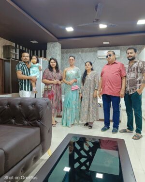 Preety Kongana Instagram - Furniture ideas 
- an easy solution 

Yesterday I was privileged to inaugurate this amazing store in town 🤗🙏🏻

Introducing "Furniture Ideas" - 
the newest addition to our town's vibrant market! From cozy household fixtures to sleek office setups,  they provide easy solutions tailored to all your furnishing needs. Dive into a world of innovative designs and quality that stands the test of time in reasonable rates.. 
Come on in and make your space truly yours.. 
FurnitureIdeas , Laalmati , NH 37 , near by Audi showroom, Ghy🙏🏻

& thank you @mkup_artist_susmita for everything ♥️ & thank you @saikiaanjana9957 for being my support system ♥️

HomeAndOfficeSolutions #guwahati #assam #preetykkongana