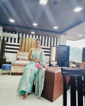 Preety Kongana Instagram - Furniture ideas 
- an easy solution 

Yesterday I was privileged to inaugurate this amazing store in town 🤗🙏🏻

Introducing "Furniture Ideas" - 
the newest addition to our town's vibrant market! From cozy household fixtures to sleek office setups,  they provide easy solutions tailored to all your furnishing needs. Dive into a world of innovative designs and quality that stands the test of time in reasonable rates.. 
Come on in and make your space truly yours.. 
FurnitureIdeas , Laalmati , NH 37 , near by Audi showroom, Ghy🙏🏻

& thank you @mkup_artist_susmita for everything ♥️ & thank you @saikiaanjana9957 for being my support system ♥️

HomeAndOfficeSolutions #guwahati #assam #preetykkongana