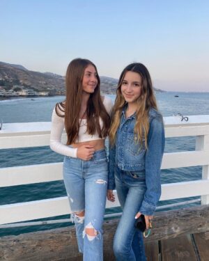 Presley Ryan Instagram - Cali dump ☀️😎🌴