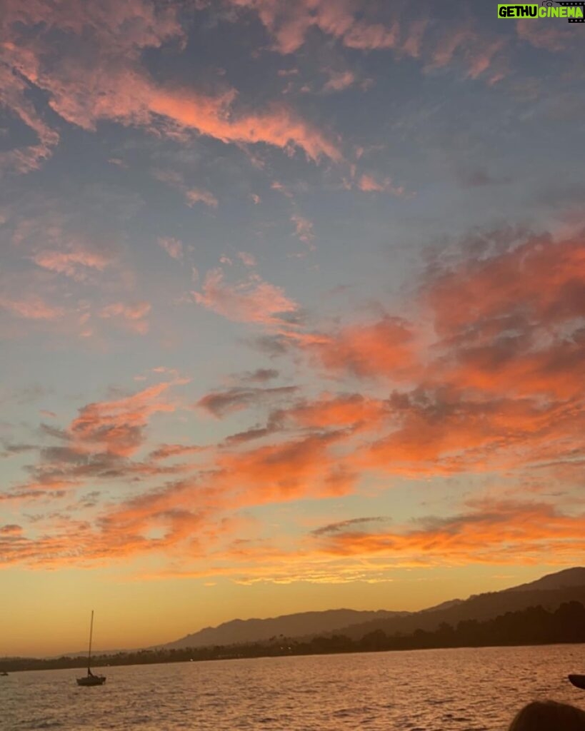 Presley Ryan Instagram - Cali dump ☀️😎🌴 Los Angeles, California