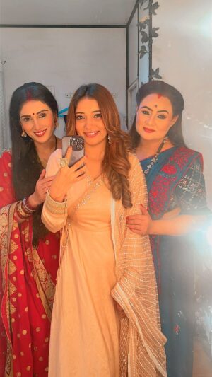 Priya Mishra Instagram - Teen Deviya of #sindoorkikeemat2 #menka #madhu #suman 
Watch us on sindoor ki keemat2 only on @dangal_tv_channel and @dangalplayofficial Monday to Sunday @9:30 pm.
#dangaltv #dangaltvchannel #dangalqueens #dangal @tia.gandwani @shefalirana5 @official_priyamishraa