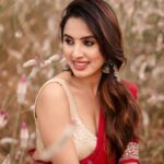 Priyanka KD Instagram - No need for caption ….. #priyankakholgade #instagram #instagood #instadaily #photography #photooftheday #photo #photoshoot #saree #sareelove #sareelover #sareefashion #redsaree #love #lifestyle #mumbai #maharashtra