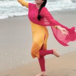 Priyanka Nalkari Instagram - #beach #poser #damayanthi #shooting #chennai #favorite #lemonyellow #peace #memyself #loveyourself #strongwomen #independent #actress