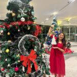 Priyanka Nalkari Instagram - #merrychristmas #lastmonthoftheyear #2023 #frocklover #xmastress #pictureperfect #stars #malaysia #kl #christmastree #festivalmood #insta #instagram #instamood