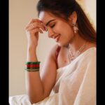 Pujita Ponnada Instagram - A happy state of mind ✨🫶🏻 📸 @thescienceofphoto #pujitaponnada #happyglow