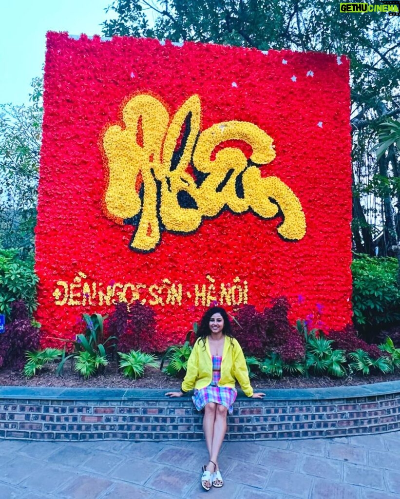 Pupul Bhuyan Instagram - A day at Hanoi . . . . . [ Hanoi Vietnam travel blogger traveller globetrotter instagram growth]