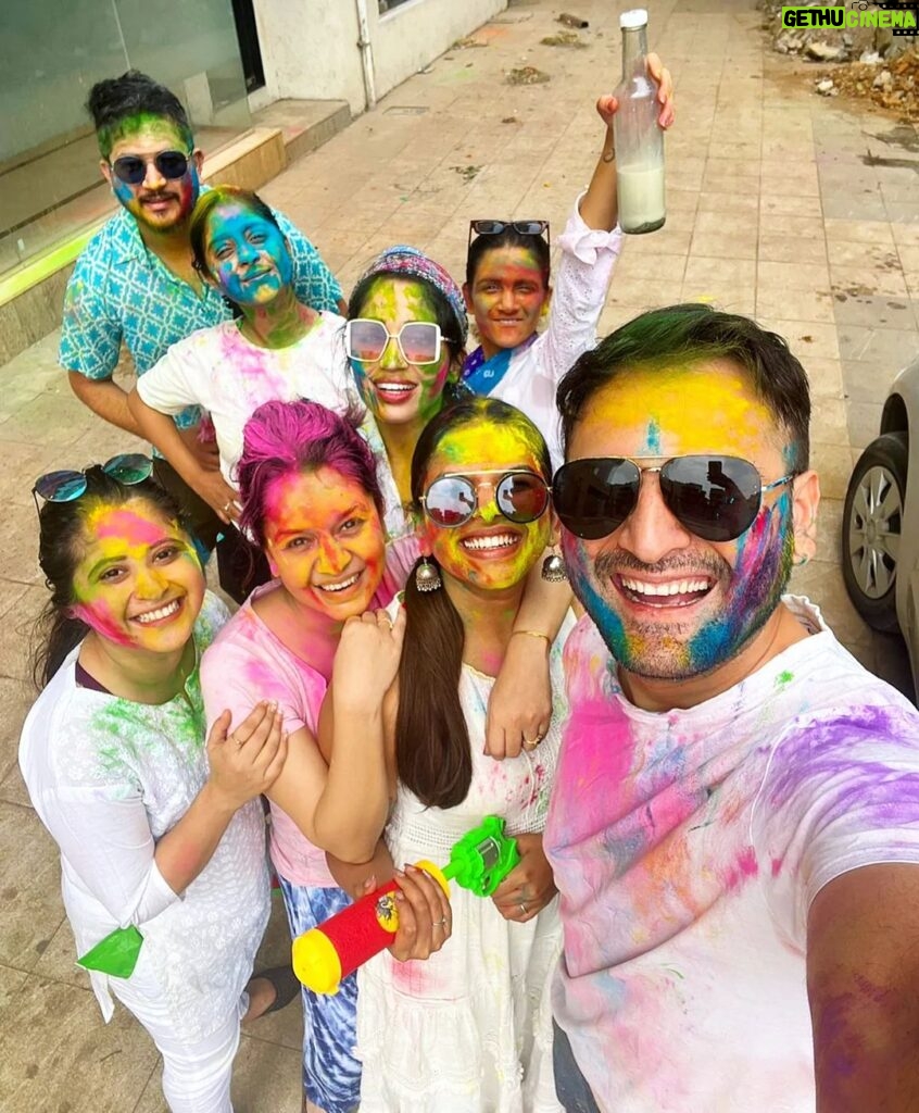 Purneima Day Instagram - Holi 2023 🎨✨ . #holi2023 #photooftheday Mumbai - मुंबई