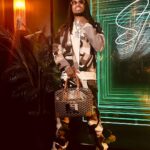 Quavo Instagram - I can go down tha sideline lik @shedeursanders 🚀♾️ Paris, France