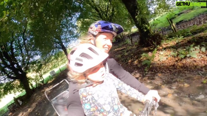 Rachel Atherton Instagram - Daily Adventures with my girl💗💗 they keep us both stoked on life! 👌🥰 Since my i hurt my shoulder again at fort William world champs it’s been a bit tough mentally, another little injury, annoying & frustrating,! I trained so hard after my win in LENZERHEIDE & I had the taste for racing back, but since getting hurt it made me question just how much more I can ask of my body, how much more can I push it & for what?! Its starting to feel good again to just to do things because I enjoy them & not for “training”, riding without a goal, pushing hard up hills whilst arna is asleep in the trailer, then when she wakes up we stop & chill & slow down, it’s a new way to approach life for me but it’s getting more & more enjoyable, just training & exercising for the joy of it without a goal of racing… we will see what happens but I’m forever grateful to the @gopro for capturing all my special memories 🥰🥰🥰🥰🥰 @goprouk #goprohero12 @thule @thule_family @thule_adventure @kidsrideshotgun