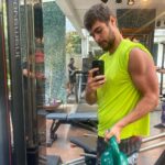 Rafael Vitti Instagram - Treinão de quarta- feira. Só vamo!!! 😪🔪💪🏽 @jgiordanoo