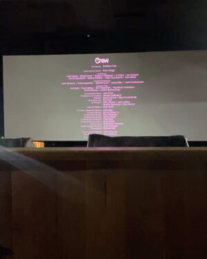 Rafael Vitti Instagram - Decidimos sair hoje!! em vez de cochilar  em casa viemos fazer isso no cinema, nada planejado. Revezamos, cada um dormiu numa parte do filme , assim conseguimos contar um pro outro o que cada um perdeu. 
Um pouco de descanso, um pouco de lazer: é disso que papais e mamães  trabalhadores precisam. 😴❤️ @tatawerneck