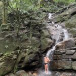 Rafael Vitti Instagram - Aquela passadinha na cachu antes do trabalho 🍃🙏🏽💦 Chove no Rj. Rio de Janeiro, Brasil