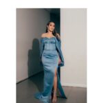 Raisa Andriana Instagram - Momen nyanyi Bahasa Kalbu x Bersinar. Udah lama banget ngga sih lagu Bersinar aku sampe ngafalin lagi bagannya 🤣 Dreaming in shades of blue gown by @yoss_bridal_couture 🩵 Makeup // @ferryfahrizal Hair // @ibaayy___ Styled // @elcofrebliaman Photo // @high_iso
