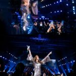 Raisa Andriana Instagram - Si paling telat updateeee!! Gapapa but you all know the story!! So glad that I made it to this concert because what an experience that was. Sebagai penyanyi, jarang2 kita dapat kesempatan untuk main live bersama orkestra luar biasa and I enjoyed every single minute of it. Hope you all love the surprise and congrats Mas @andirianto_official you are the best sunshine summery memory friendship and autumn love! (cuma kita yg ngerti, hahaha!) Makeup // @ferryfahrizal Hair // @ibaayy___ Styled // @astecat Dress // @pamelausanto.atelier @pamelausanto Jewellery // @tasheen_diart Photo // @agrasuseno