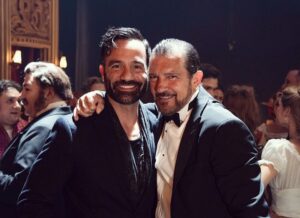 Ramin Karimloo Instagram - With @antoniobanderas | Madrid, Oct 3, 2023 | @musicalelfantasmadelaopera @potoworldwide