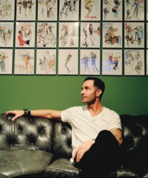 Ramin Karimloo Instagram - Interview for @unclearmag October issue. 

📷 @camiliberty 
🖊️ @mikalawten