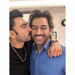 Ranveer Singh Instagram – Mera Mahi ❤️♾️ @mahi7781 #hero #icon #legend #goat #bigbrother