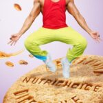 Ranveer Singh Instagram - Hero jaisi #FitWaliFeeling chahiye toh………. @britannia_nutrichoice #Britannia #NutriChoice #FeelTheFit