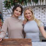 Raquelle Stevens Instagram - All 4 episodes of Selena + Chef: Home for the Holidays are out now on @foodnetwork & @streamonmax . Thank you to all the chef’s @claudetteazepeda @chefericadjepong @chefsymon and @guarnaschelli . Sending so much love to everyone this holiday season 🎄❤️ 🍽️👩🏼‍🍳 📸: @withinadream