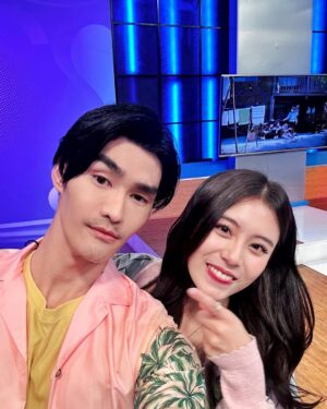 Rathanand Chanyachirawong Instagram - น้องฟ้อนมาเยี่ยมอากง ฝากซีรี่ส์ใหม่ของน้องด้วยน้า “เพื่อนผมมีมรดกเป็นโฮมสเตย์ครับ” เสาร์29กคนี้ เริ่องตอนแรก 4ทุ่ม ช่อง9กด30 แจ้ๆๆๆๆๆๆ #เพื่อนผมมีมรดกเป็นโฮมสเตย์ครับ #mcot #fondbnk48