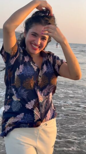 Rathika Rose Instagram - I prefer 
natural light, natural bright, natural beauty, natural smile !!naturalness !!! 

#natural #naturephotography #nature #BiggBoss #BiggBossTelugu #BiggBoss7Telugu
#BiggBossSeason7 #BiggBoss7TeluguUpdates
#DisneyplusHotstar #Hotstar #Starmaa #Trending #TrendingReels #Explore #Viral #ViralReels #instagram 
#biggboss #biggboss7telugu #starmaa #maa #rathikarose #rathika