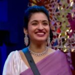 Rathika Rose Instagram - #saturday Episodes are always a truth revealing one’s and this week along with that #nagarjuna sir gave the perfect feedback’s and corrections to everyone as usual. We are loving #biggbosstelugu7 and #kingsmeter is so accurate 🫶 Thanks to @starmaa and @disneyplushstel for this great two weeks. Jewellery: @aanvitrends Such a balanced week it has beeen. #teamrathika #rathikarose #rathika #beautifulsmile #stunninglooks #fearless #loveyouall