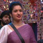 Rathika Rose Instagram - #saturday Episodes are always a truth revealing one’s and this week along with that #nagarjuna sir gave the perfect feedback’s and corrections to everyone as usual. We are loving #biggbosstelugu7 and #kingsmeter is so accurate 🫶 Thanks to @starmaa and @disneyplushstel for this great two weeks. Jewellery: @aanvitrends Such a balanced week it has beeen. #teamrathika #rathikarose #rathika #beautifulsmile #stunninglooks #fearless #loveyouall