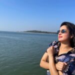 Rathika Rose Instagram - Sea , sweat and the tears are salt water !! Hardwork resembles sweat ! Failure resembles tears ! NOT TO GIVE UP resembles the SEA !! Don’t give up ! Keep trying and be hungry for what you want !! #BiggBoss #BiggBossTelugu #BiggBoss7Telugu #BiggBossSeason7 #BiggBoss7TeluguUpdates #DisneyplusHotstar #Hotstar #Starmaa #Trending #TrendingReels #Explore #Viral #ViralReels #instagram #biggboss #biggboss7telugu #starmaa #maa #rathikarose #rathika