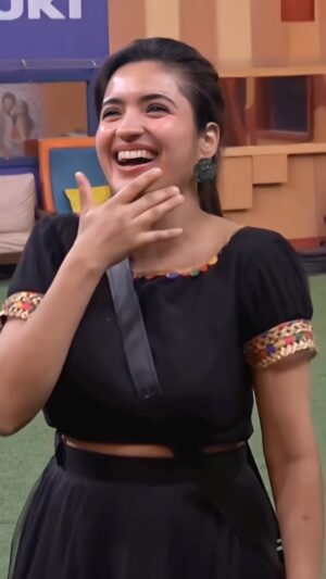 Rathika Rose Instagram - Her smile a beautiful reflection of inner happiness and pure grace❤️

COSTUME BY @laharikrishna.couture 
JEWELLERY BY @aanvitrends 

#biggbosstelugu #rathikarose #biggboss7telugu #bigbosstelugu #biggboss #starmaa