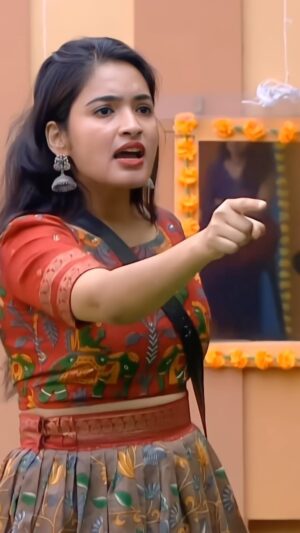 Rathika Rose Instagram - Watch her maneuver the maze of emotions, transforming anger into a force driving her towards victory ✌️

COSTUME BY @sravanthisuresh_boutique 
JEWELLERY BY @aanvitrends 

#rathikarose #biggboss7telugu #biggbosstelugu #bigbosstelugu #starmaa