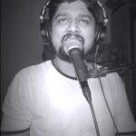 Ravi G Instagram - Home jam series- My Favourite - No.10 O vennilaa #ravig #réel #artist #reelsinstagram #artistinstagram #homejamseries #lifeofamusician #tamil #arr #arrahman #chennai #musically #cover #tamilsongs #unnikrishnan